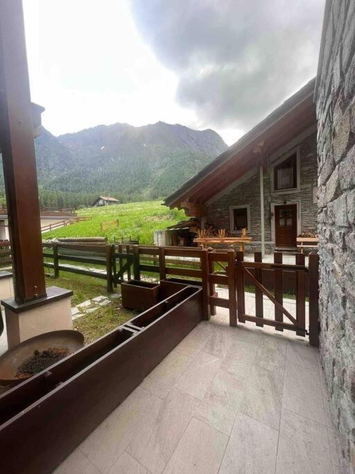 Petit Bijou - Corbet - Monolocale Con Divano Letto In Soggiorno - Massimo 3 Persone Champoluc Exterior foto